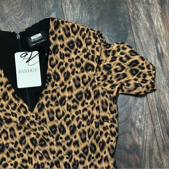 Bardot Nicola Midi dress in leopard print size 4 / XS - Picture 6 of 15